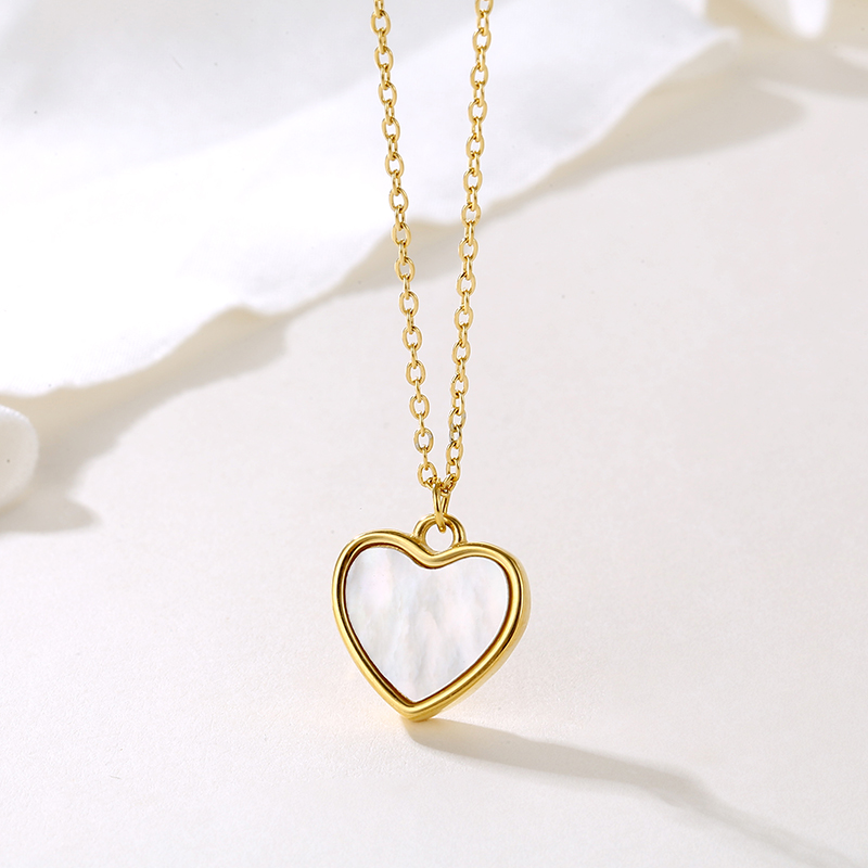 

18K Gold Plated Stainless Steel White Shell Heart Pendant Necklace