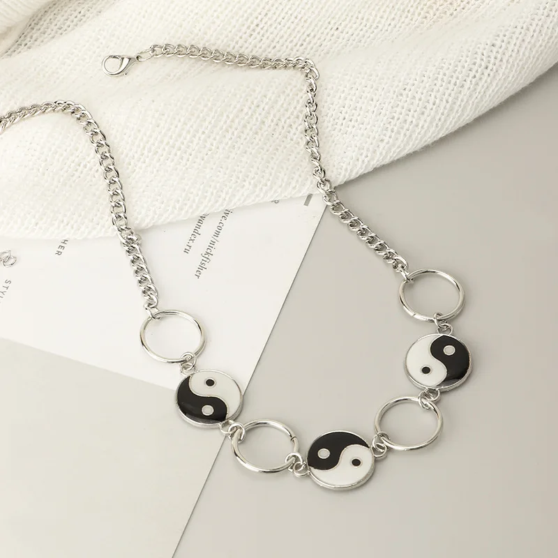 

OUYE 2021 fashion necklace yin yang color necklace elements for men jewelry wholesale yin yang necklace pendant for women