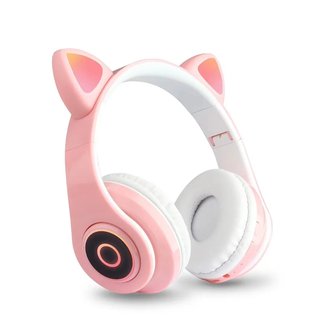 

2020 glowing flashing wireless gaming headset with ear cat and led light for kids