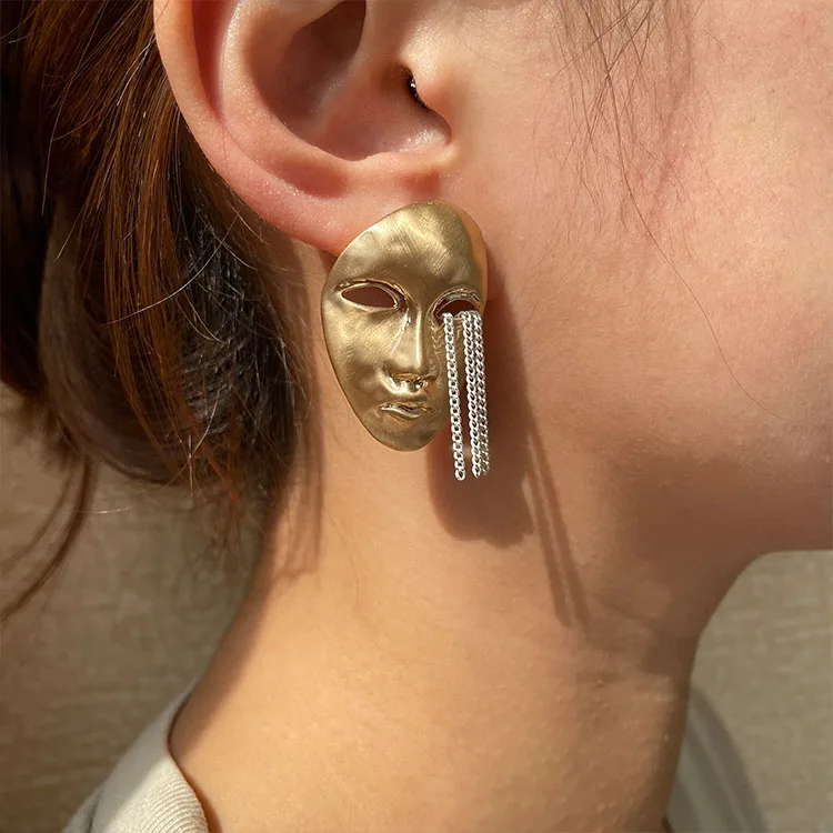 

punk gold plated 18K gold exaggerated human face shaped tassel stud earring women jewelry