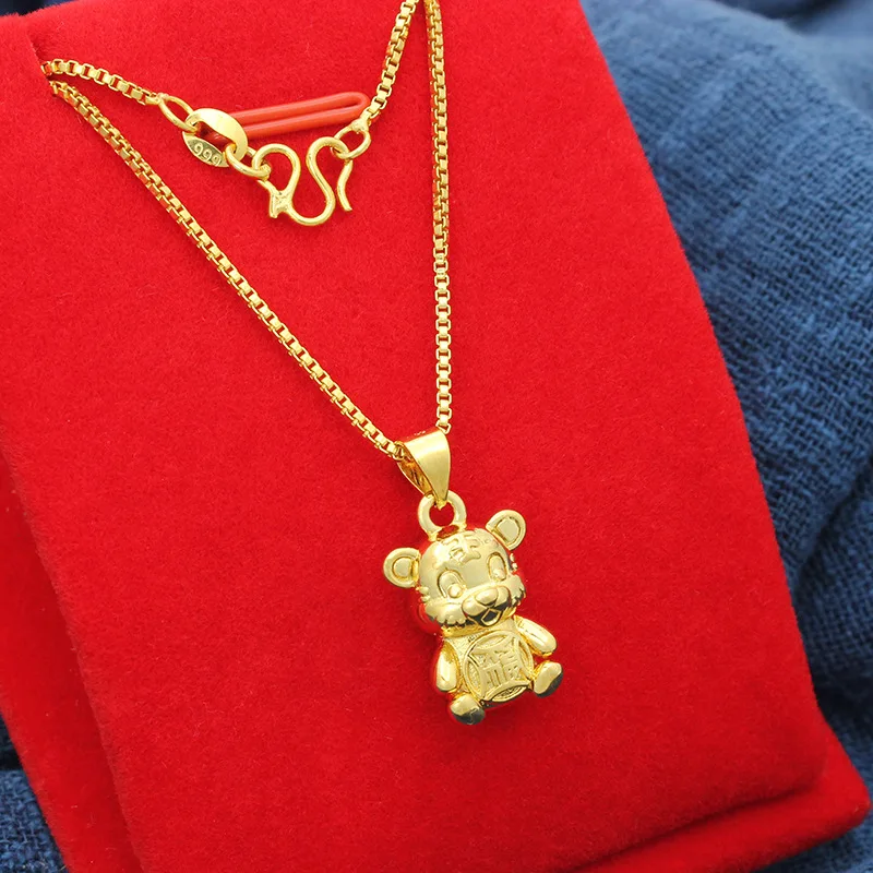 

Popular Sand Gold Tiger Pendant Necklace Brass Gold Plated National Tide Jewelry Gift