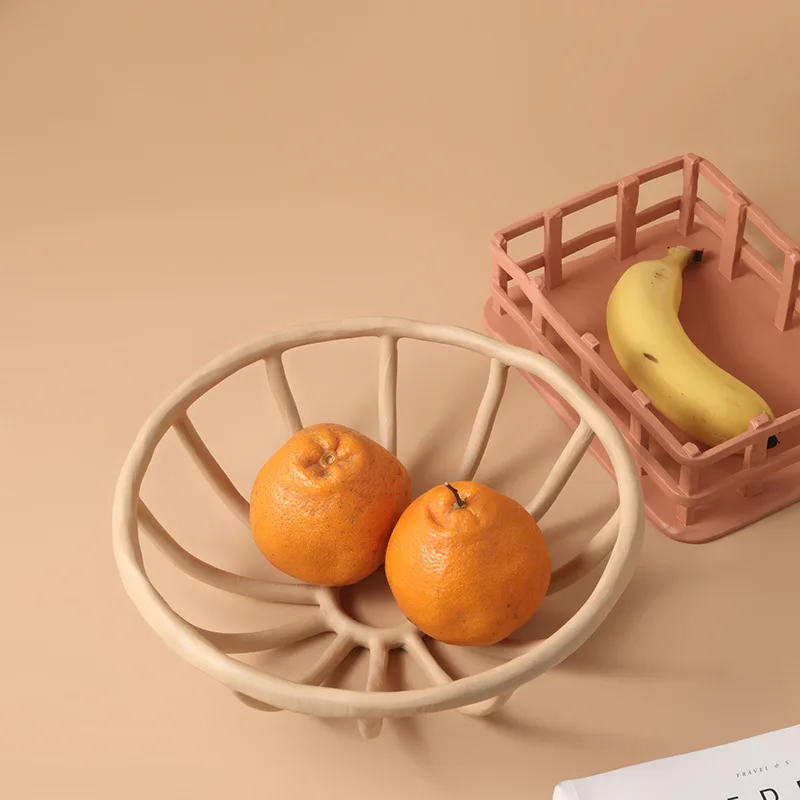 

European style simple fruit snack mesh other storage baskets resin crafts dinning room table decoration storage baskets