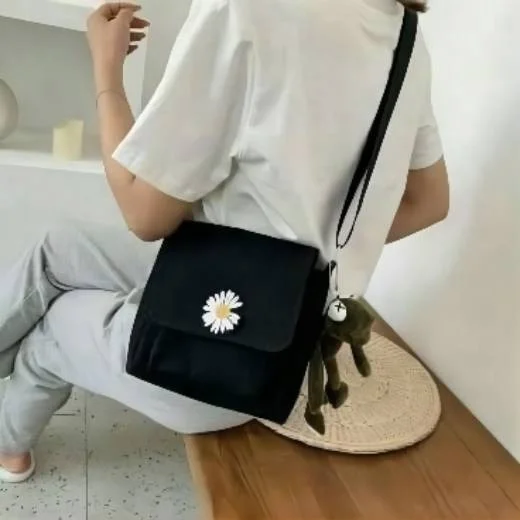 

2022 Fashion Canvas Women Messenger Bag Student Small Daisy Shoulder Bag Ladies Daily Use Crossbody Bags, Customizable