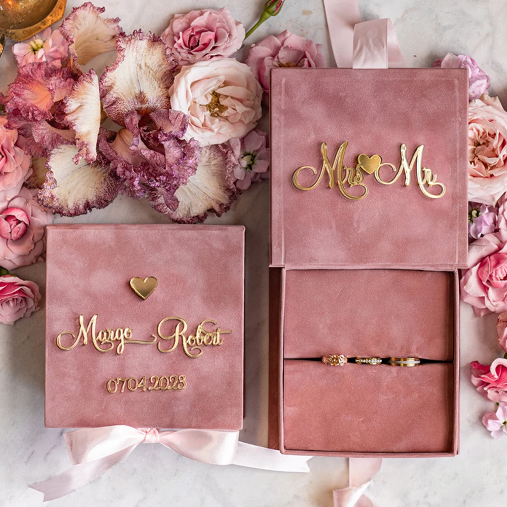 

Luxury Flannel Personalised wedding Ring Pillow Box Glamour Ring Jewelry Packaging Box Logo Custom Glamour Velvet Ring Gift Box
