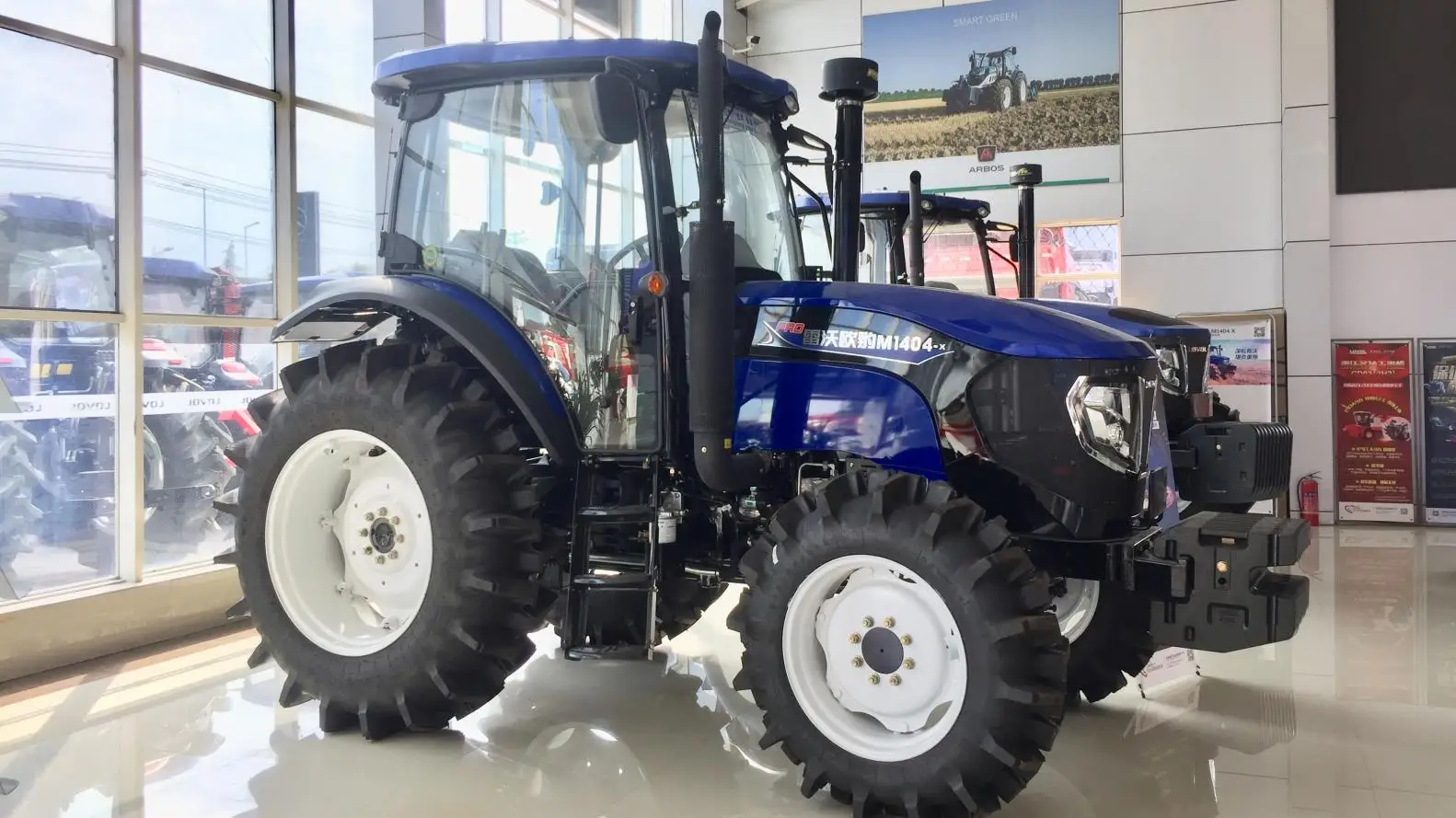 Kce100 Electric Mini Agricultural Harvesting Machinery Vehicle