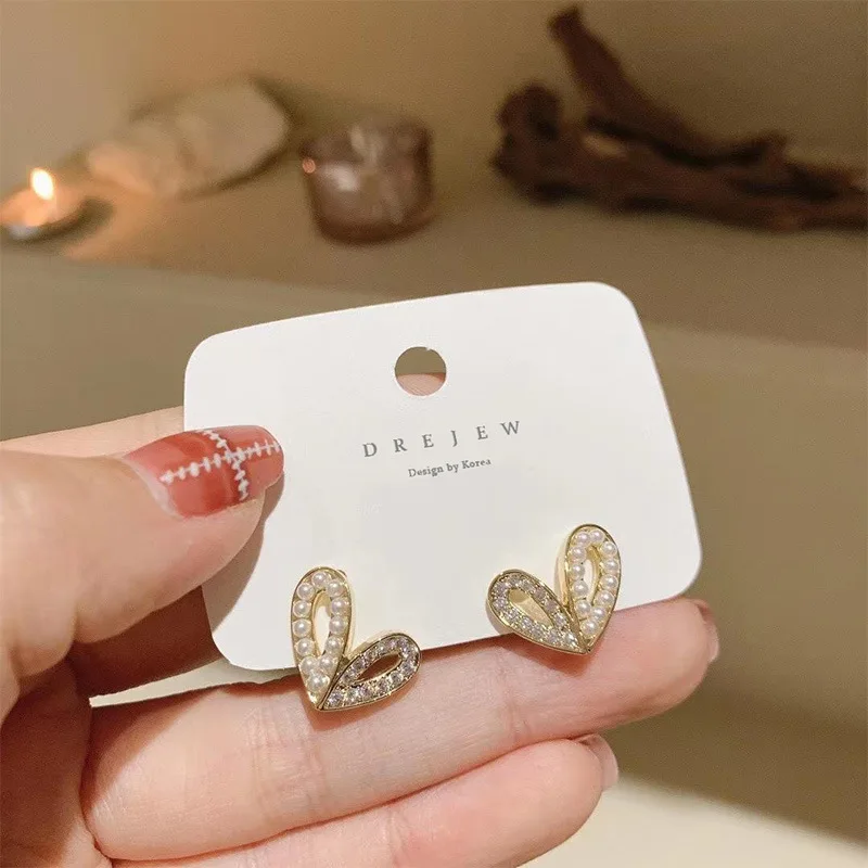 

new statement pearl heart stud earrings zircon