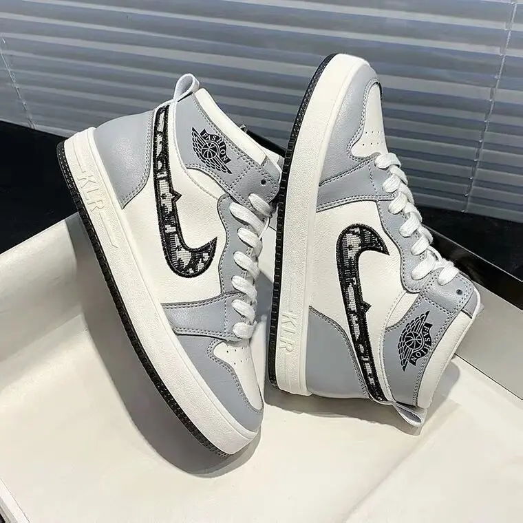 
2021 Famous China factory men and women sports shoes and brand sneakers 