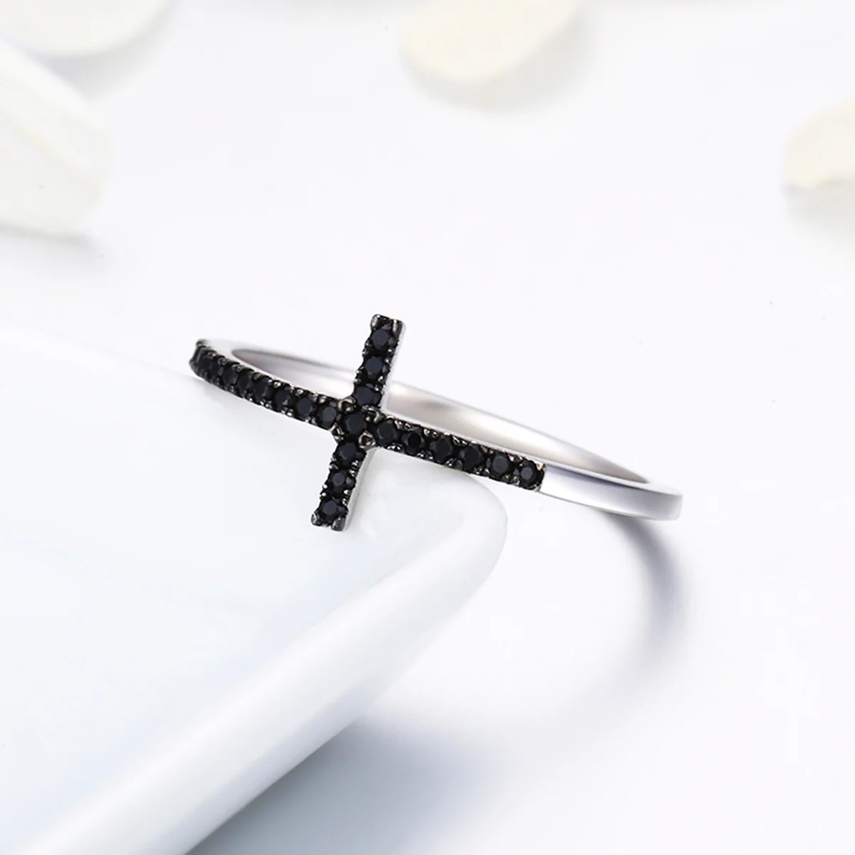 

Black Clear CZ Faith Cross Shape Popular 925 Sterling Silver Finger Rings for Women