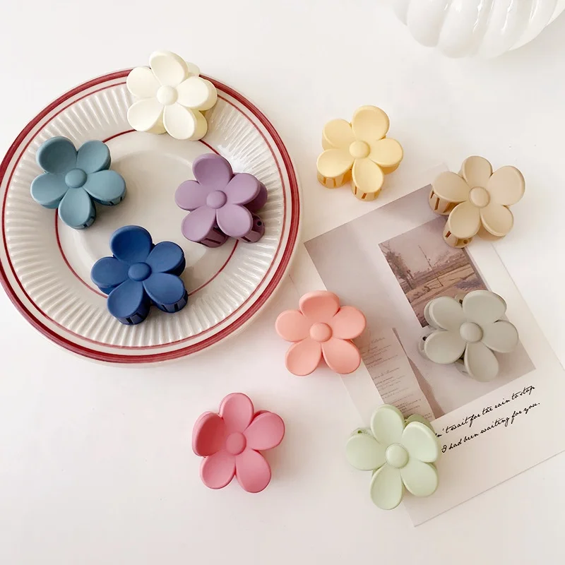 

MIO Simple Matte Colors Girly Ponytail Claw Clamps Hair Ornament Sweet Flower Shaped Small Hair Clips For Girls Women