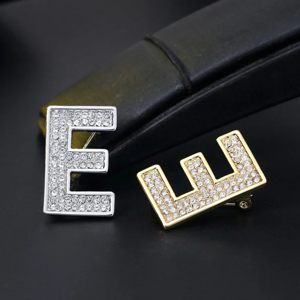 

Alphabet letter initial Brooch crystal diamond custom letter rhinestone brooch pins fashion women new factory wholesale