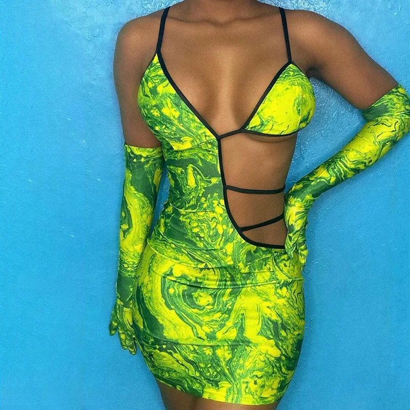 

Yingchchao 2020 New Designer Autumn Fashion Sexy V-neck Strap Backless Printing Bodycon Dress for Women Fall Winter Dress