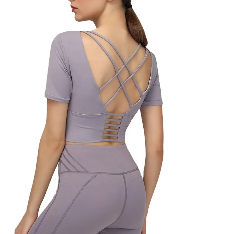 

New short-sleeved T-shirt with chest pad and beautiful back Female yoga wear