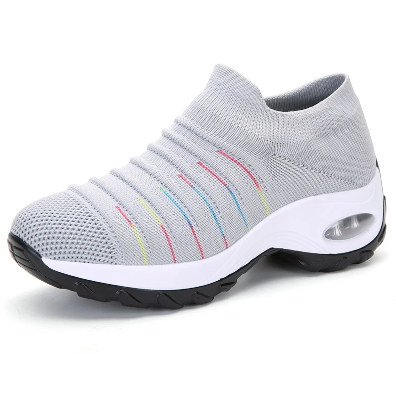 

2021 spring and summer women's sports shoes flying woven comfortable soft soles, slow walking, breathable, lightweight, large si