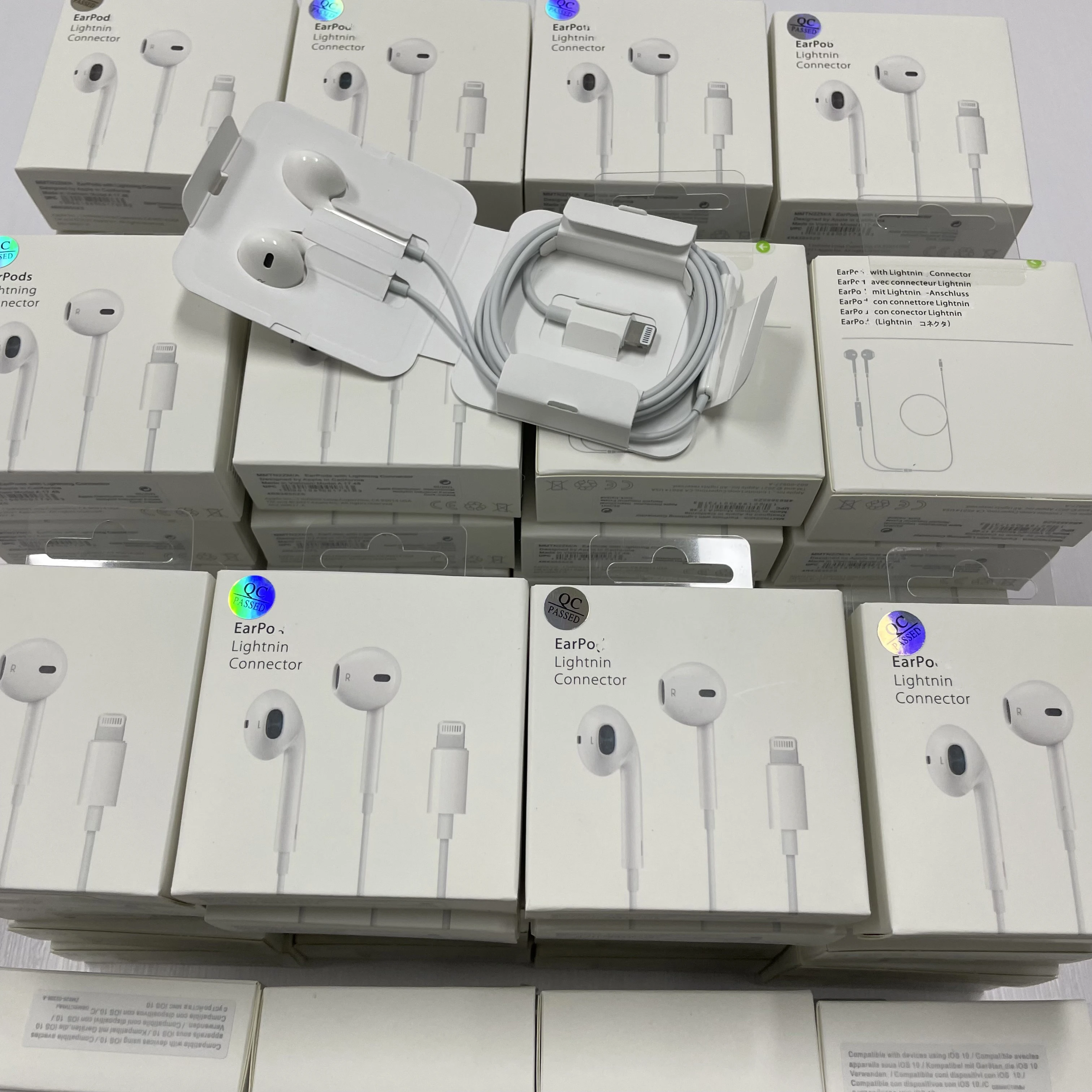 

Wholesale Original light ning Cable micro phone headphones earbuds Wired Earphone pods for appl iphone 13 12 7 8 earphones, White