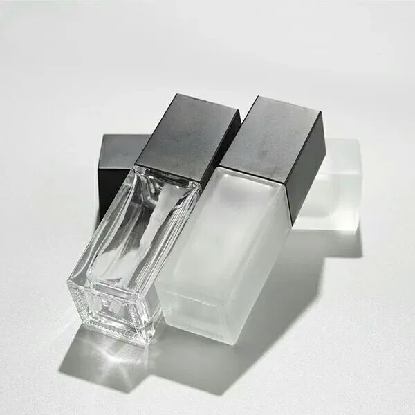 
Factory Produced Wholesale Square Mini Refillable Perfume Pump Spray Glass Bottle 
