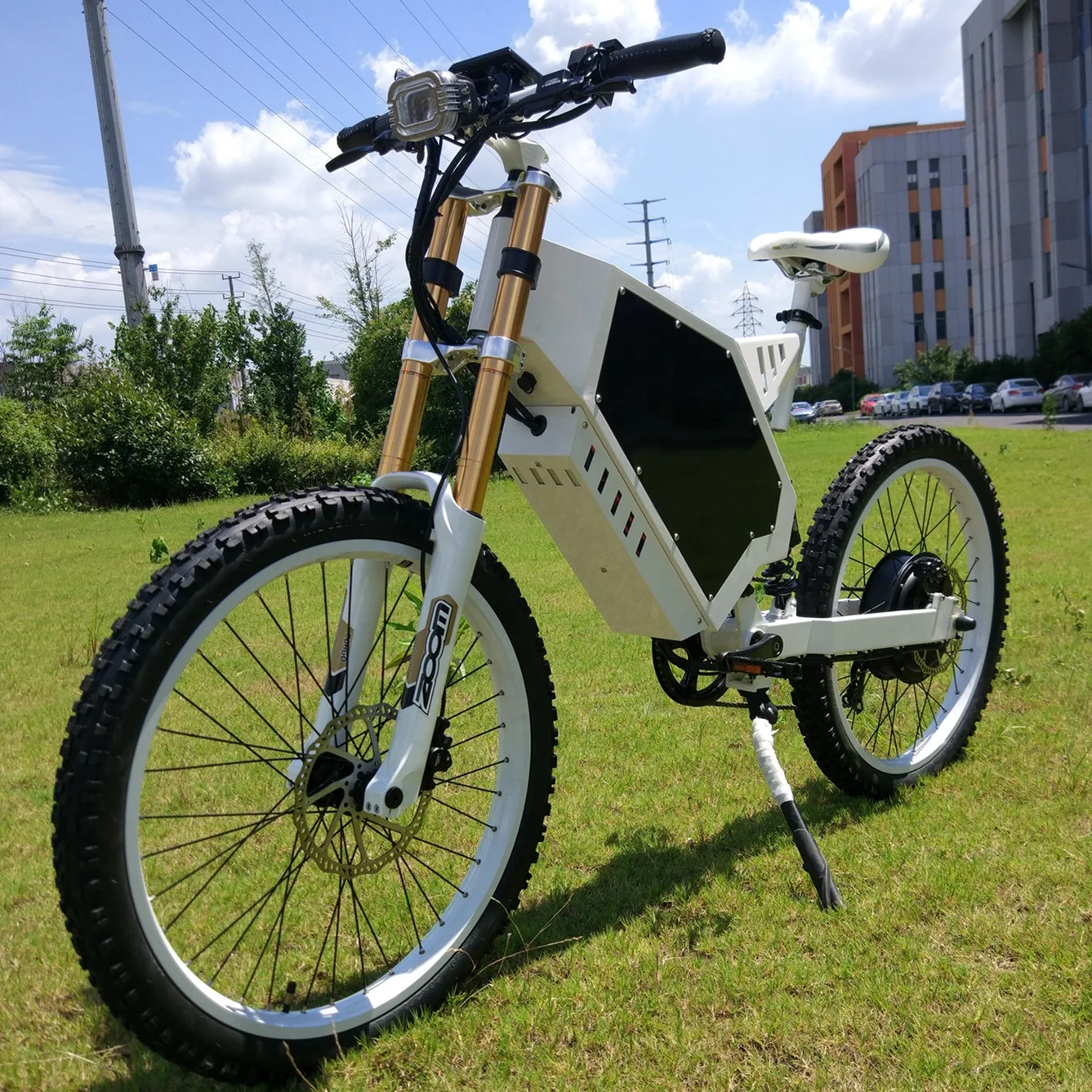 

15000w moutain electric bike using the high capacity 52.5ah battery wrap 18650 and keyless entry system engine start stop, Black/white/red