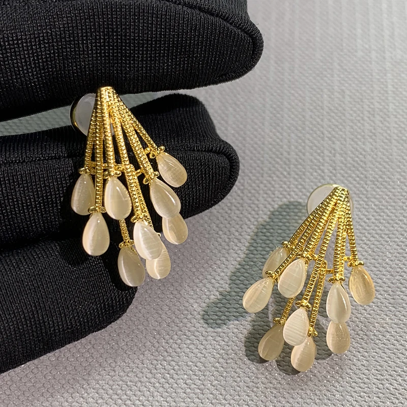 

High Quality Fashion Retro Earrings Women Flower Opal Water Droplets Silver Needle Drop Earrings, Gold