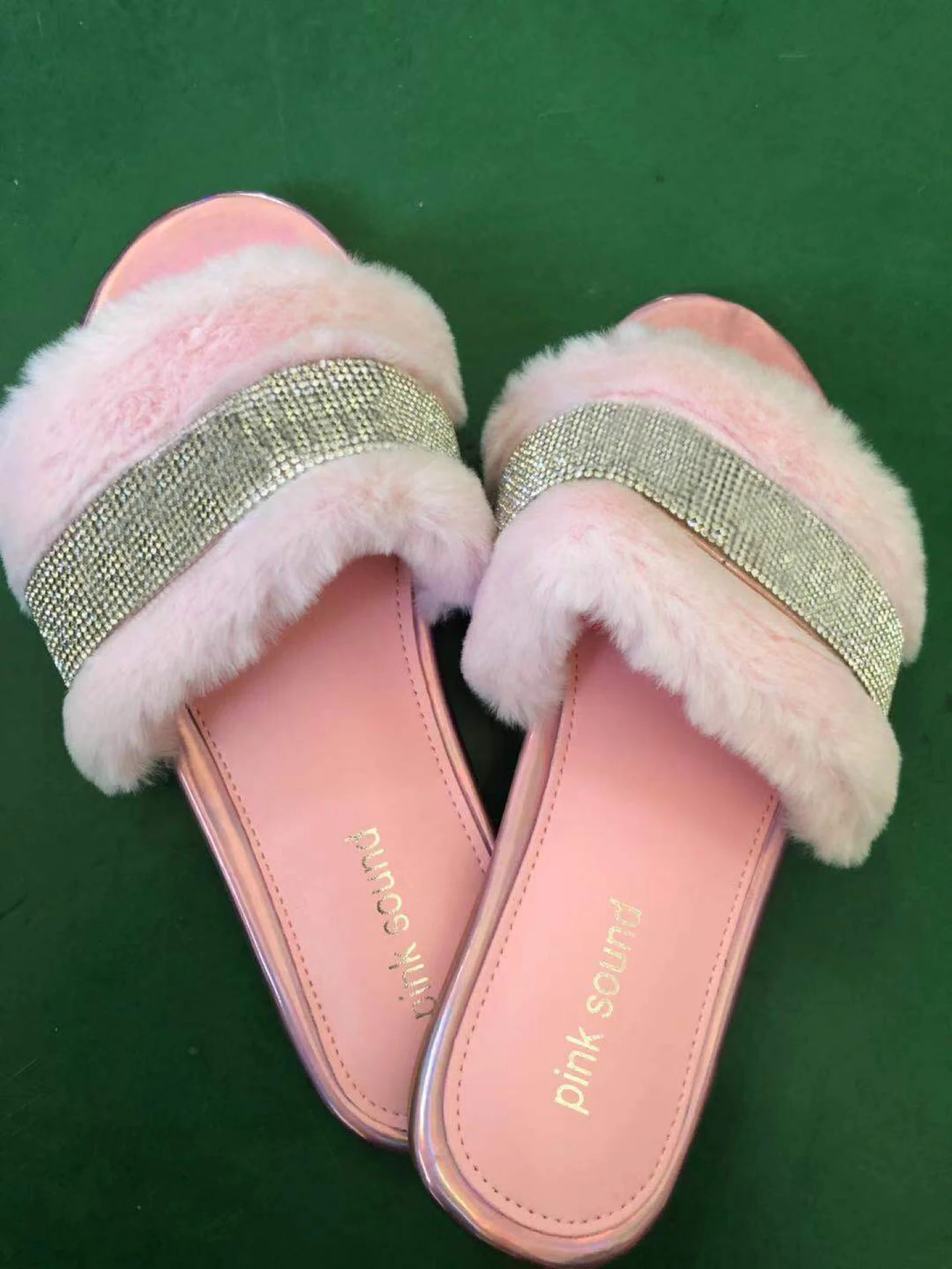 Wholesale Fashion Lady Fur Diamond Non-slip Fluffy Slippers Crystal ...