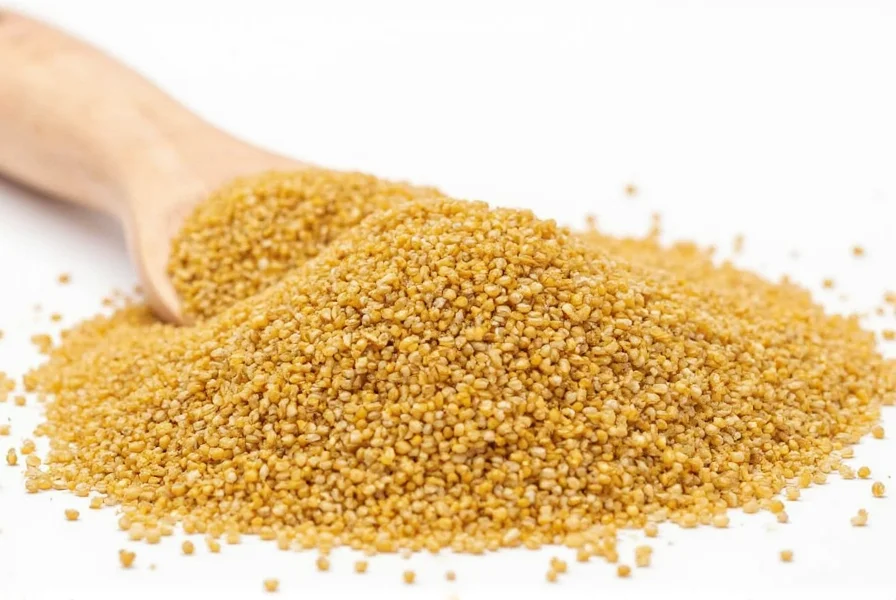 Illustration showing proper measurement of fenugreek powder with measuring spoons and scale