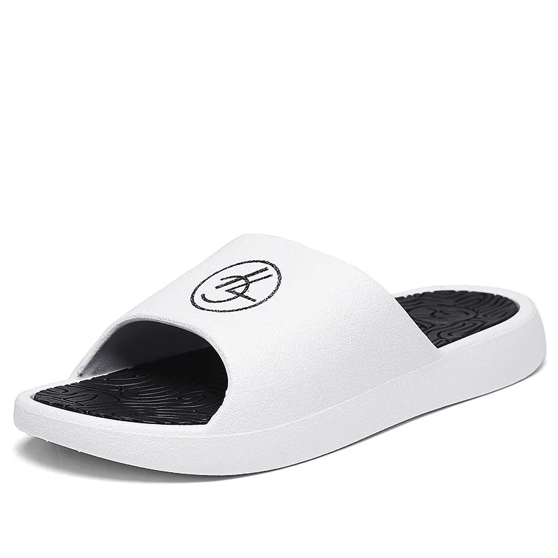 

men's shoes 2021 new Korean version bright leather design external sandals home thick bottom beach men's slippers