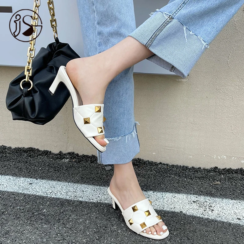 

Simple all-match heel slipper Top layer cowhide kitten heel sandals for women Catwalk style stylish rivet sandals