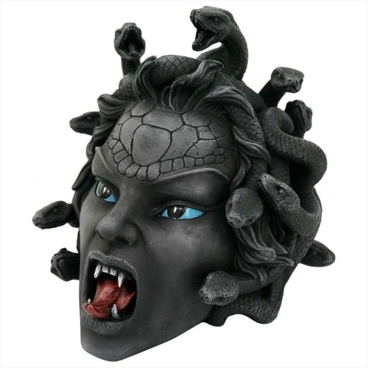 RESIN FEMALE FIGURE SCARY MEDUSA LADY  NEW IN PACKAGING 