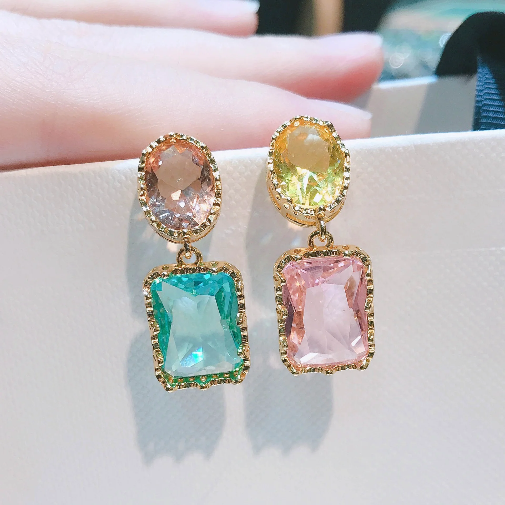 

Fashion Luxury Earrings Simple Small And Fashionable Party Earring Jewelry Women, Customized color