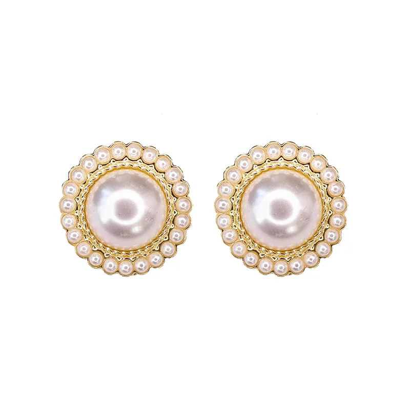 

2021summer Hainon pearl earrings round romantic stud earring Fashion style women earring alloy elegant jewelry, Picture shows