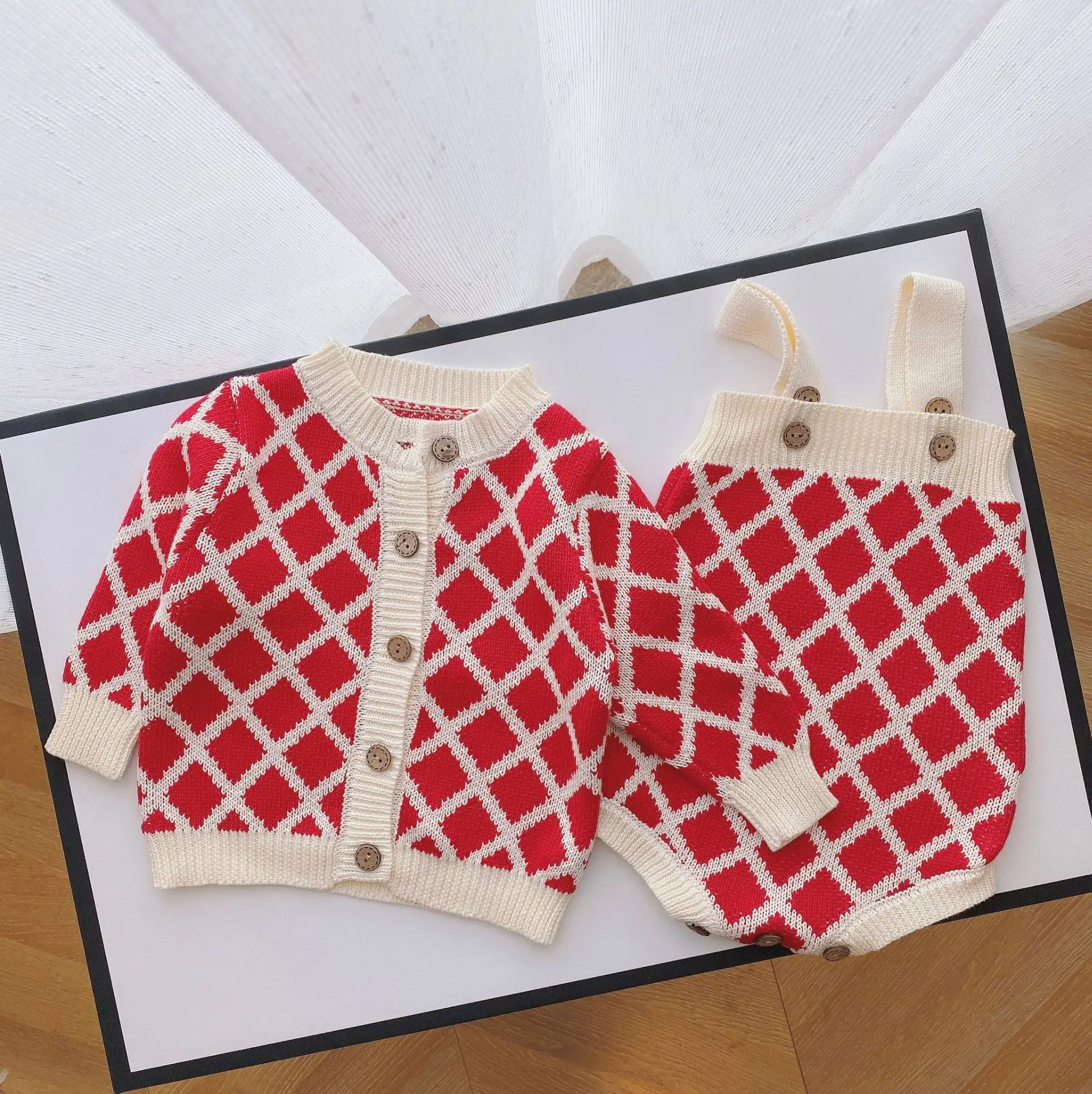 

rts 0-2 year old baby romper set 2020 autumn baby girl plaid knitted sweater newborn two-piece clothes sets