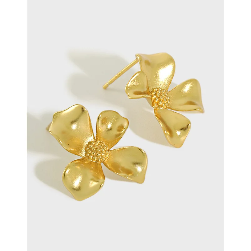 Popular Wild Wholesale 925 Sterling Silver Earrings  Beautiful 18K Gold Plated Flower Shape Stud Earrings for Women