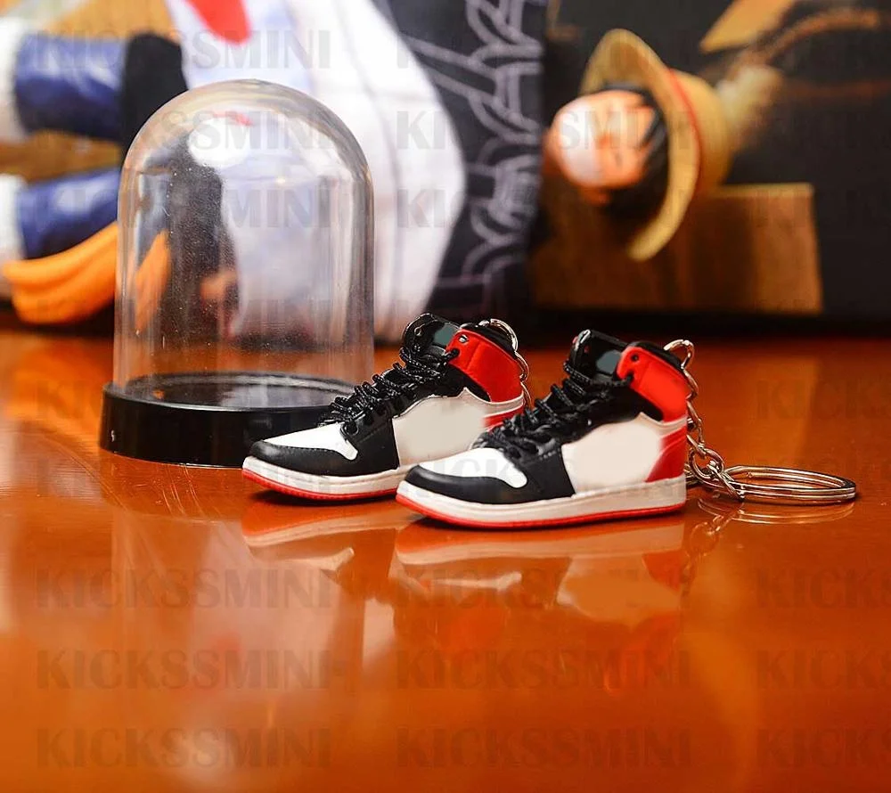 

dropshipping wholesale 1's "TRACK RED " sneaker keychains doll accessory 1/6 SCALE 3D Mini Shoe Sneaker keychain
