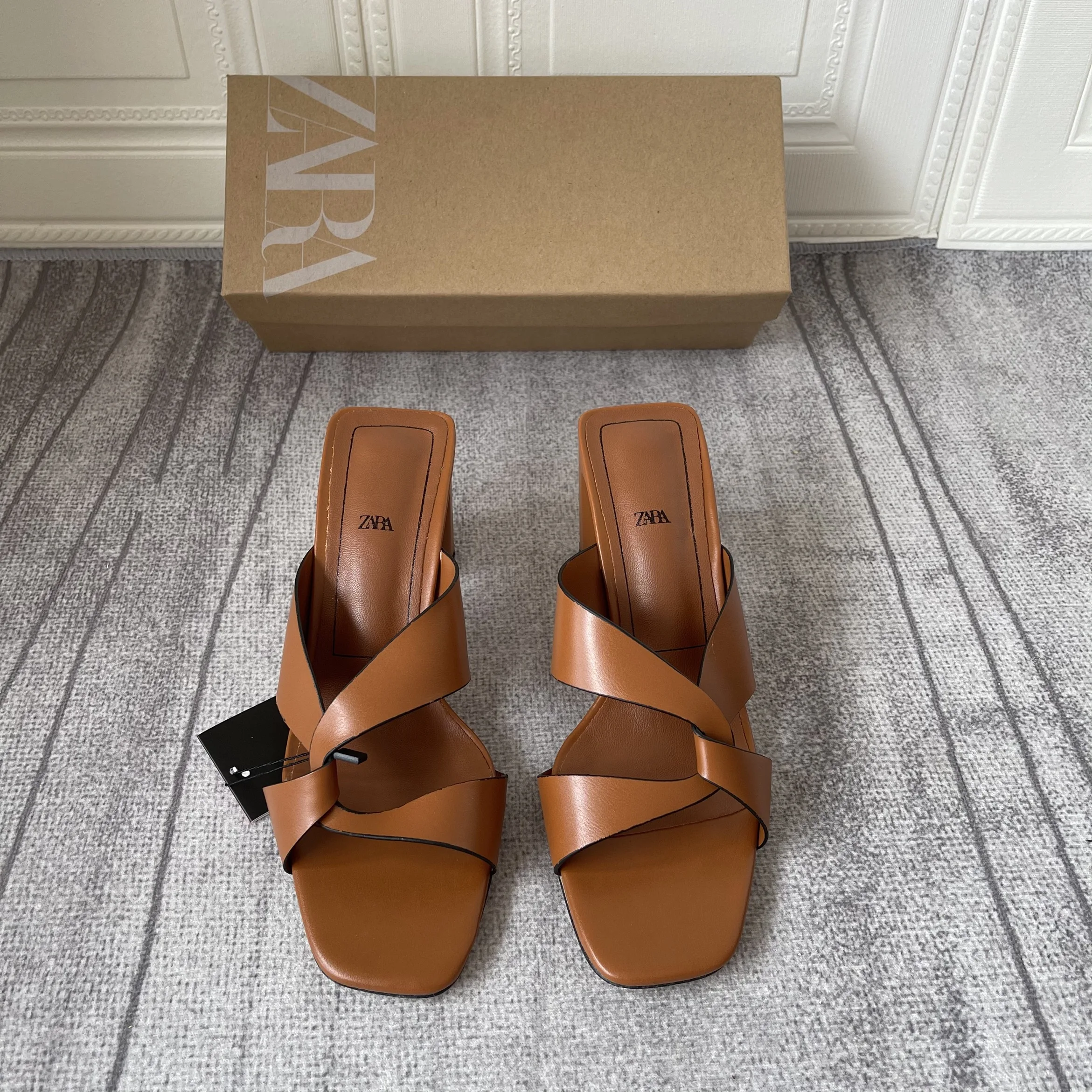 

New arrival fashion solid color sexy hollow out thick heel high heels elegant square toe sandals outdoor women shoes women pumps, Two colors or customized