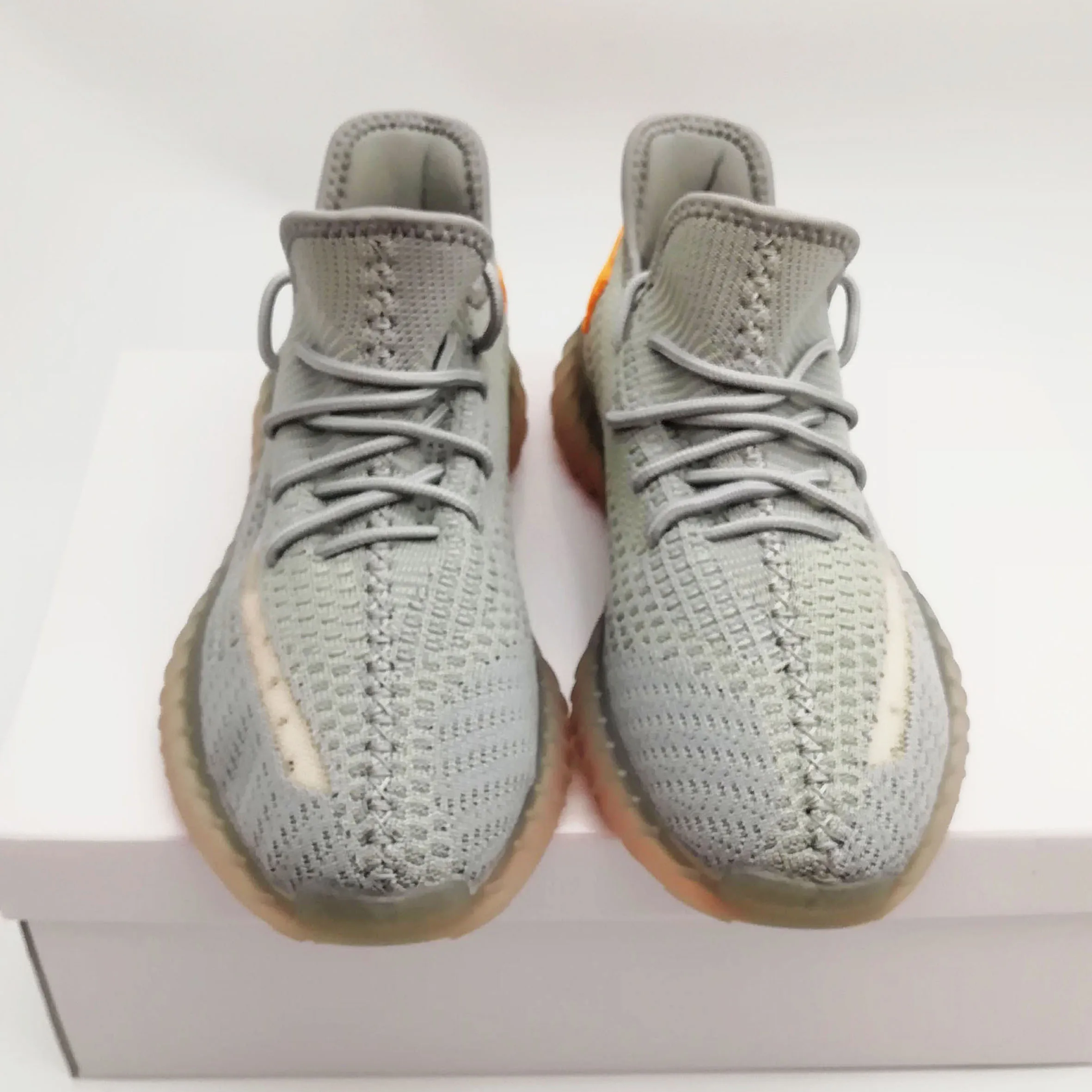 

Jinjiang high quality shoes OEM custom sport shoes lace-up knit aldult Yeezy shoes