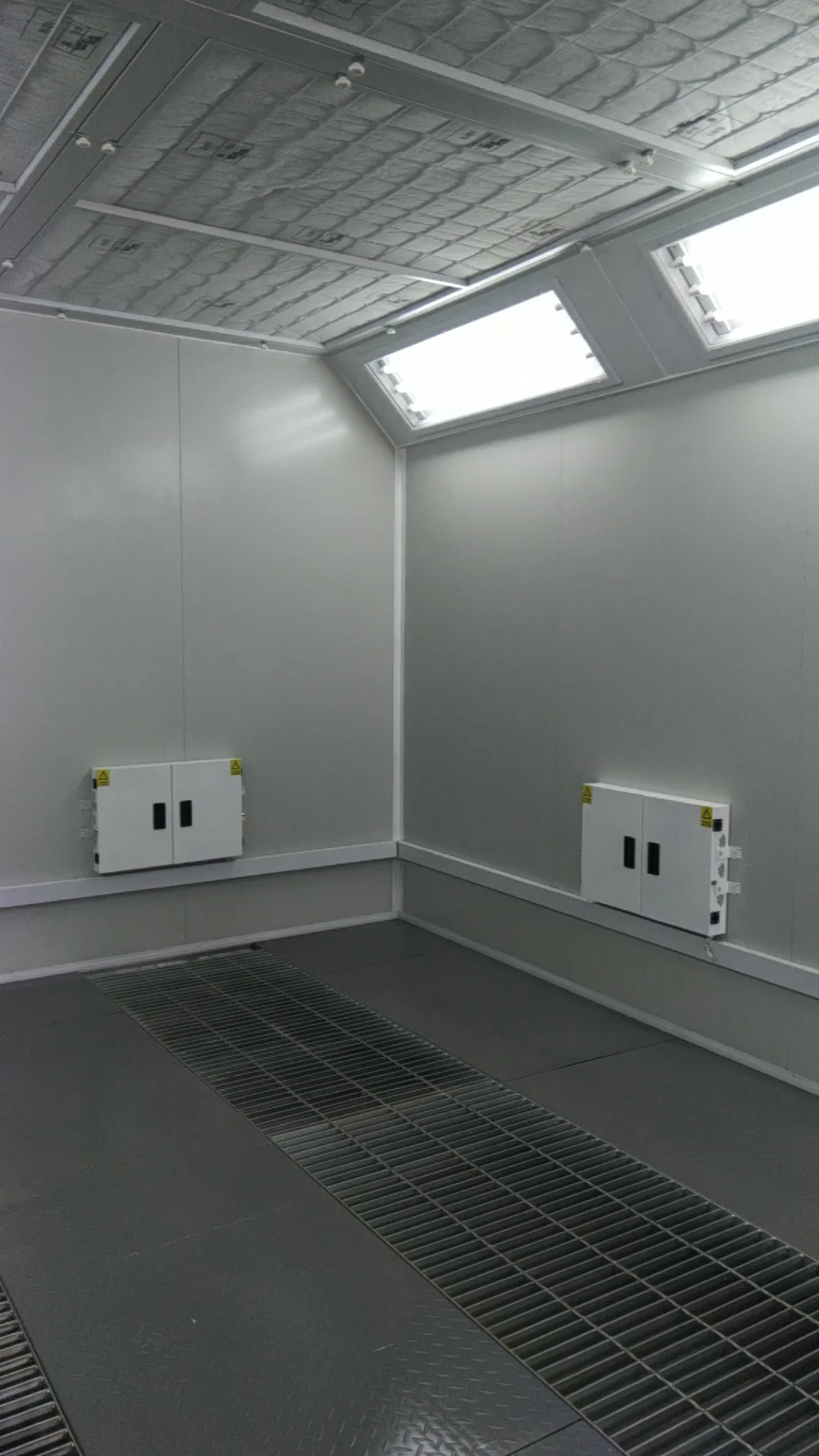 Cheap Dry Spray Room Booth And Car Painting Cabin Spray Bake Paint