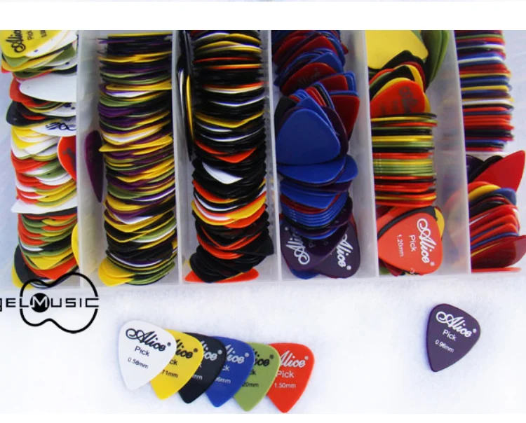 Acoustic Electric Guitar Picks Plectrum Various Colors 6 thickness 0.58/0.71/0.81/0.96/1.20/1.50 mm