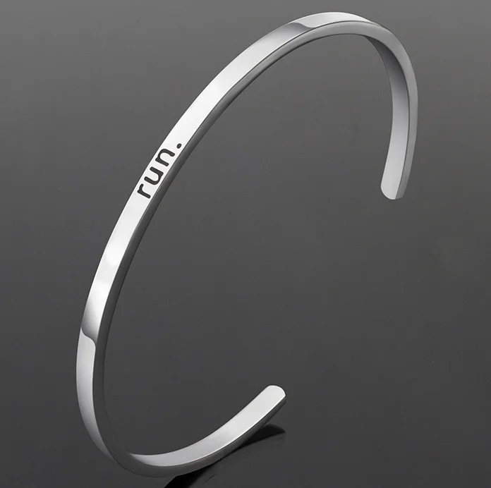 

OEM logo design stainless steel bracelet unisex and letter pattern