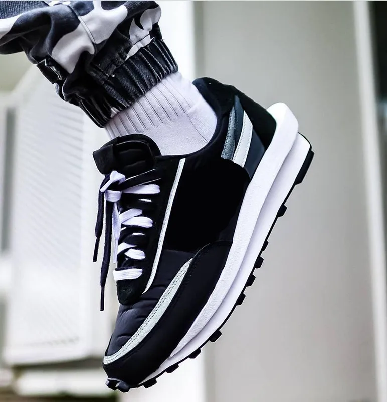 

2021 Fashion Sacai Green Blue Running Shoes Waffles Daybreak Trainers Sports Shoes