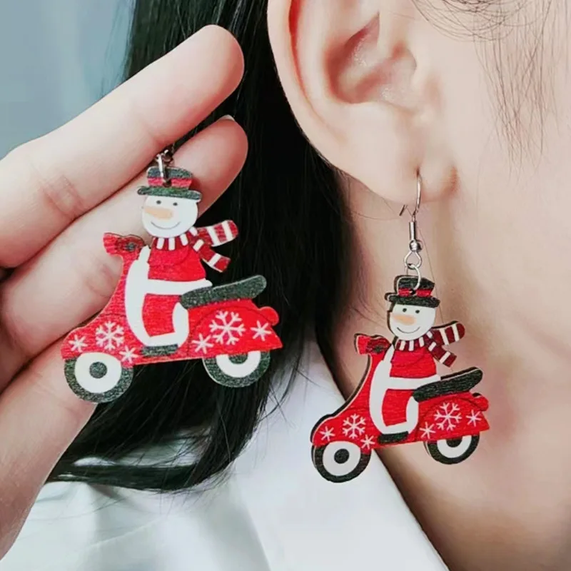 

New Christmas Gifts Sets For Women Wooden earrings Design Sense Fashion Personality Santa Claus Elk Snowman Earrings