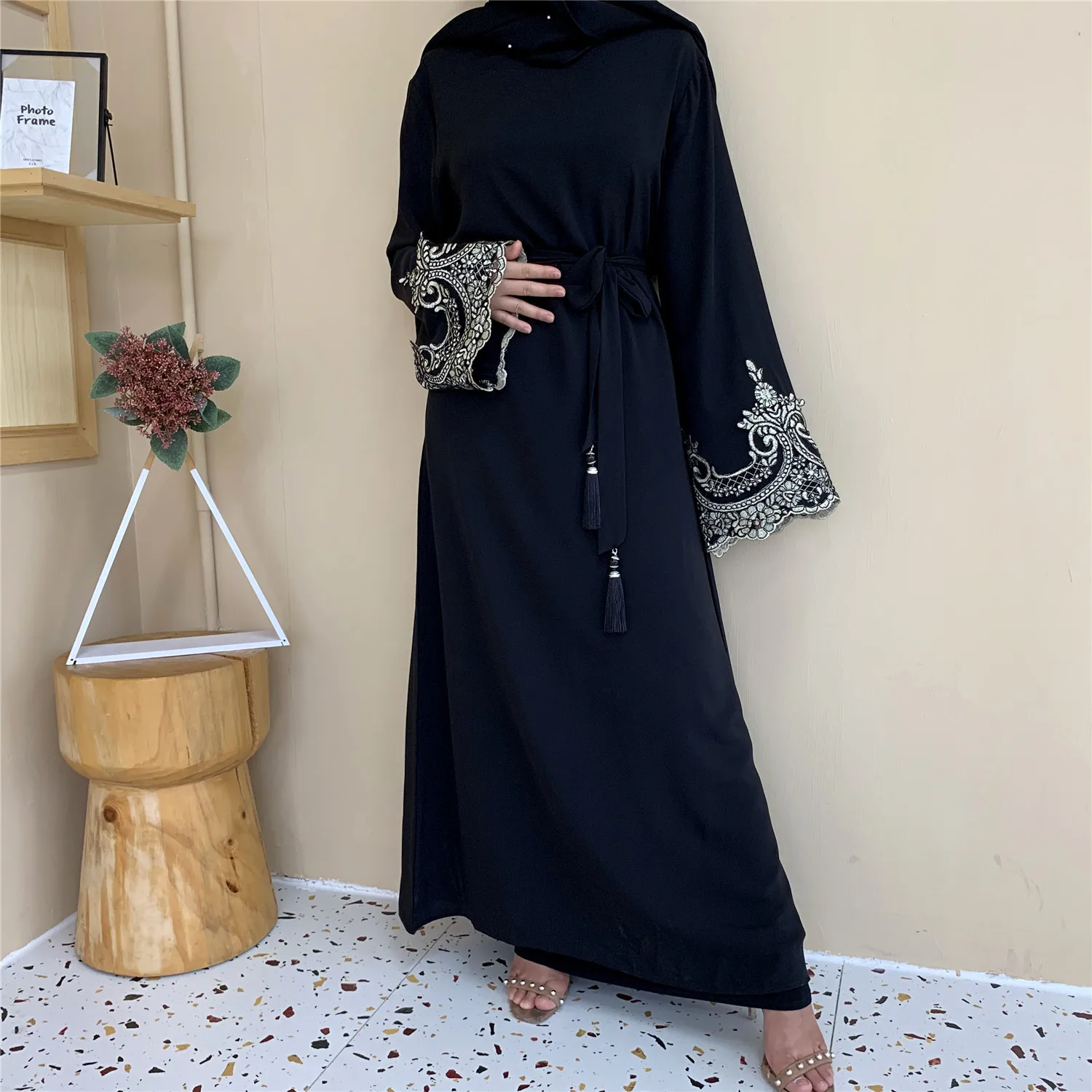 

2021 Latest New Designs Embroidery Cardigan Islamic Clothing Fashion Front Kimono Arabic Style Dubai Muslim Abaya, As show