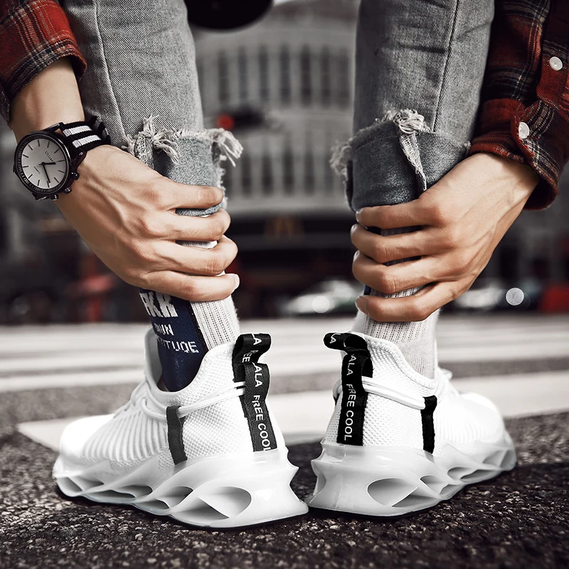 
2020 New Profession Running Shoes for Men Damping Blade Cushioning Sport Shoes Fast Run Shoes Athletic Sneakers Zapatillas 