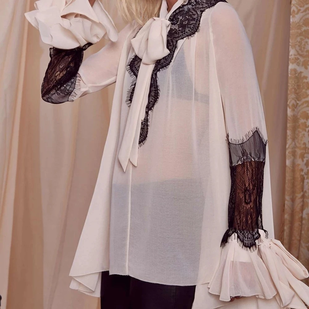 
Women casual Blouse Lace Patchwork Deep V-Neck Long Sleeve Casual Tops Vintage Streetwear Sexy Shirts 