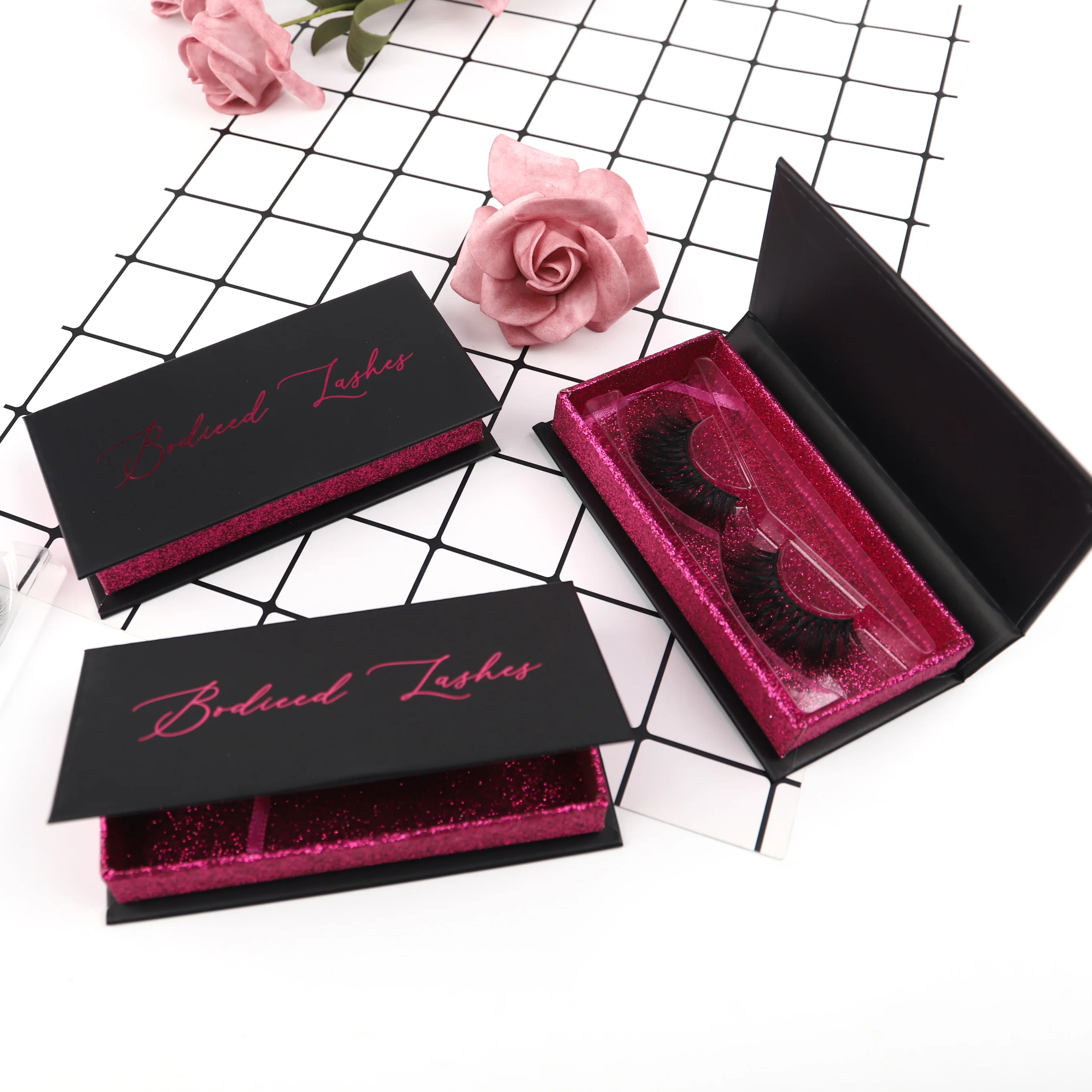 

Strip eyelashes 100% cruelty free natural silk lashes custom packaging box