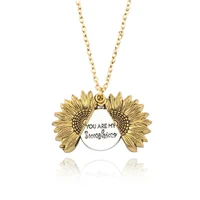 

Drop Shipping New Arrival Customized You Are My Sunshine Open Locket Sunflower Pendant Necklace For Women Gift