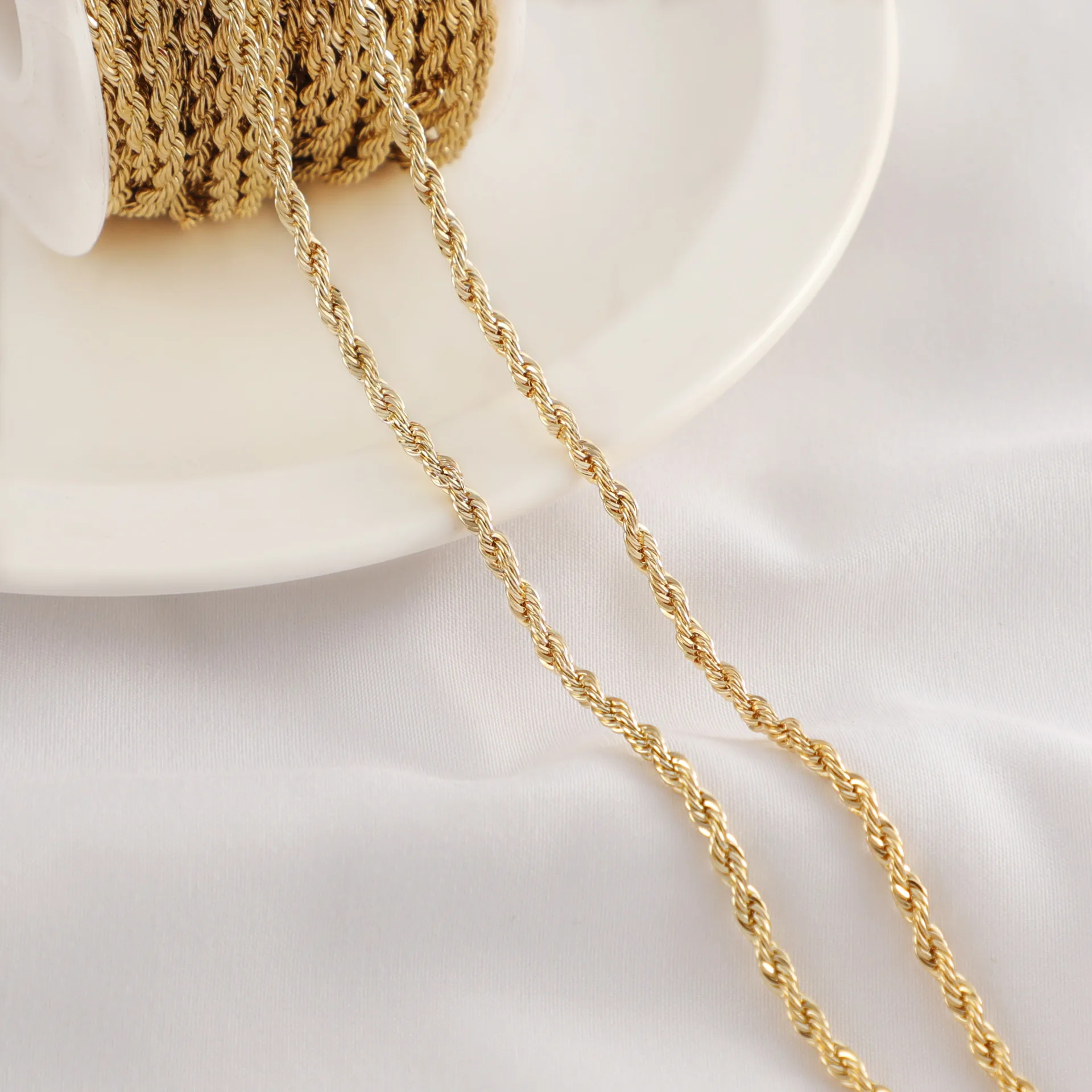 

Hot selling DIY gold necklace material accessories chain brass gold plated18k twisted chain