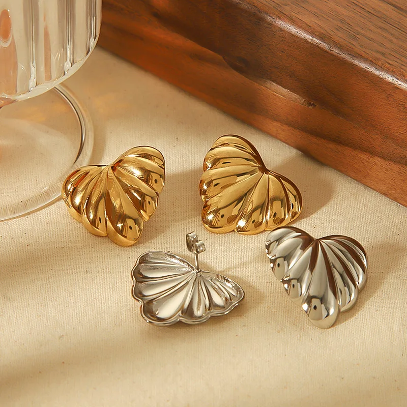 YF3873 Stainless Steel Exaggeration Style Waterproof Jewelry 18k Gold Plated Striped Heart Shaped Earrings Hypoallergenic Women