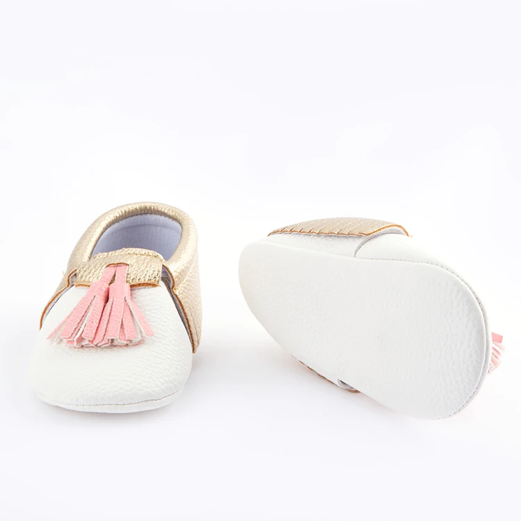Moccasins jkm008 (37).jpg