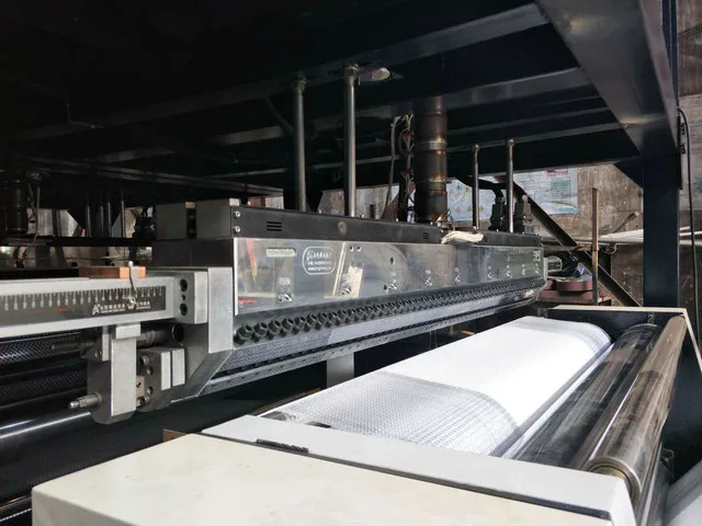 8976015159_139644051