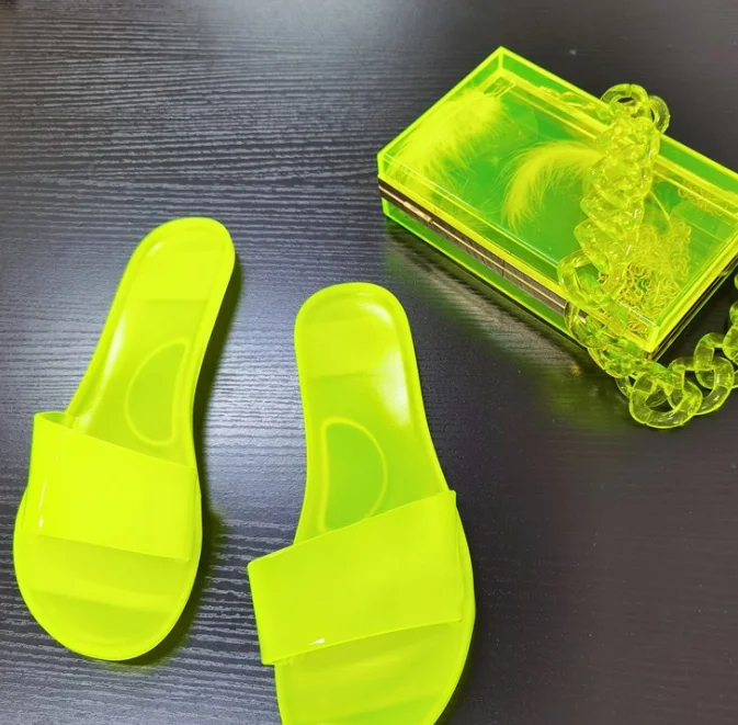 

2022 Hot pvc jelly slipper elegnece jelly sandals ready to ship fashion crystal lady slippers