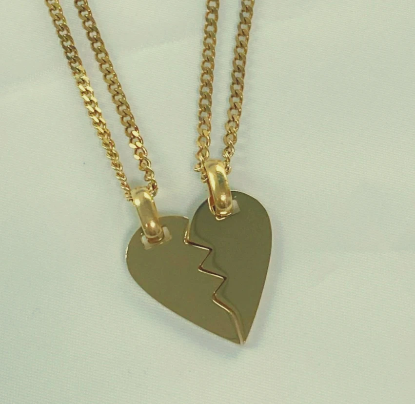 

Valentine's Day Personalized Jewelry Stainless Steel Necklace Gold Couples Charm Broken Heart Necklace