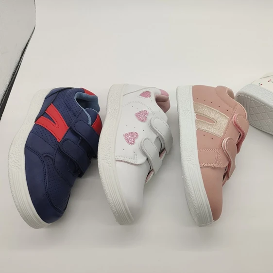 

New casual Kids skateboard shoes velcro boy girl school shoes Fashion sports shoes for children in stock